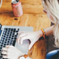 Integrar gestión empresarial y TPV para controlar ventas y stock