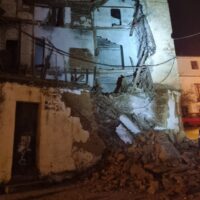 El temporal provoca el derrumbe de una vivienda abandonada en la Cuesta de Santo Domingo
