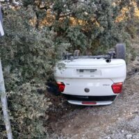 Un turismo vuelca en la carretera -A-367 Ronda-Campillos sin que se produzcan heridos