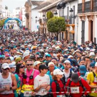 Gran ambiente deportivo con más de 4.000 corredores en la HOLE