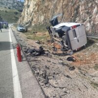 Tres vehículos se ven implicados en una apatosa colisión múltiple en las cercanías de Cuevas del Becerro