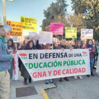 Padres y madres del colegio Miguel de Cervantes reclaman más profesionales para los alumnos con necesidades educativas especiales