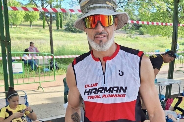 Laureano Moreno, del Club Harman Trail, se proclamó campeón de la Backyard Ultra Saltamontes en Córdoba