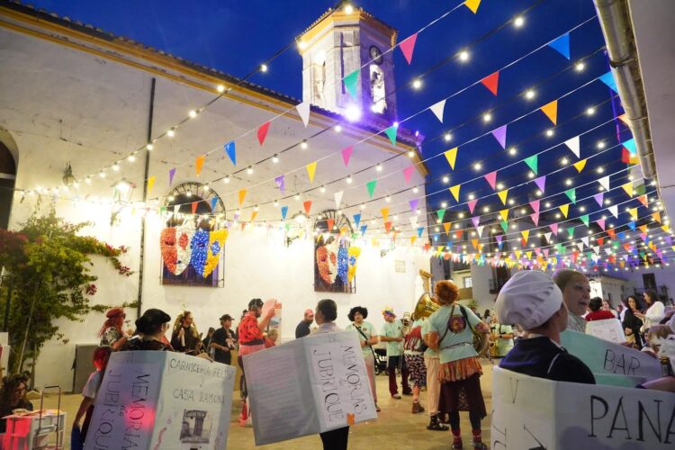 Las ‘Máscaras 2026’ llena de color y tradición las calles de Jubrique